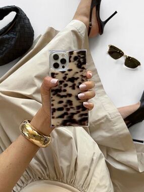 FLAUNT Square Blonde Tortoiseshell iPhone Case - 15 pro max